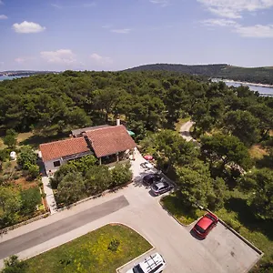  Apartment Rakic